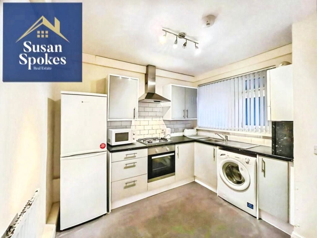 Property image 3 of 9