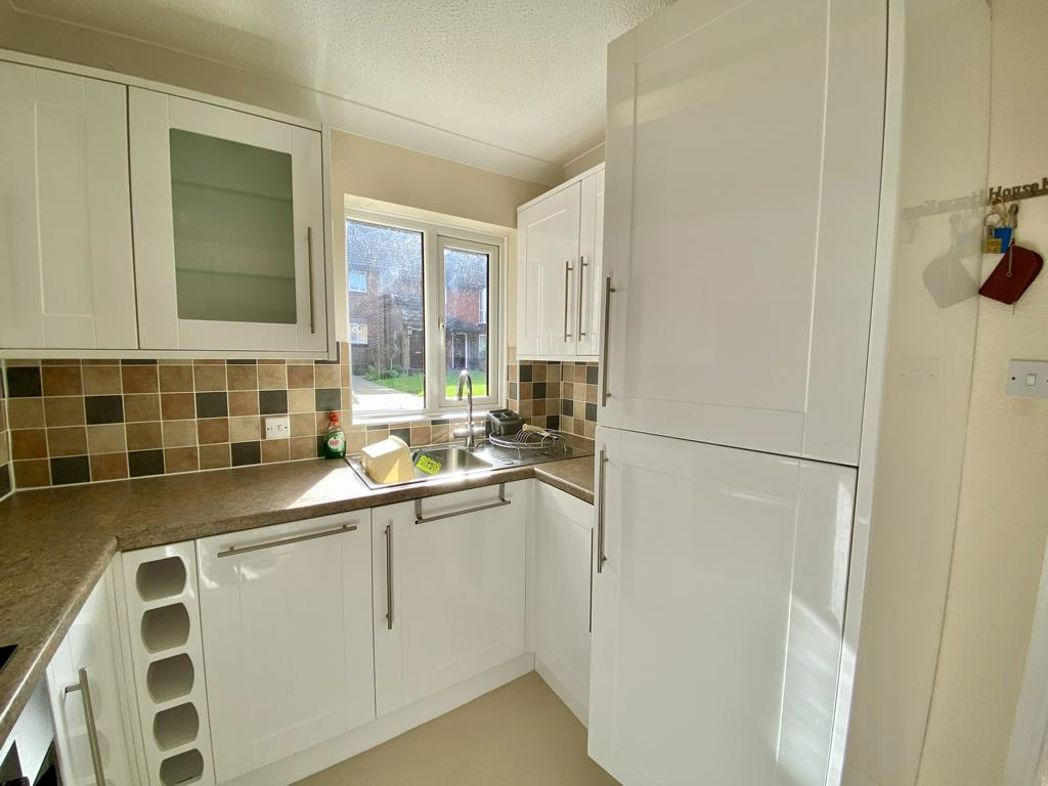Property image 4 of 15