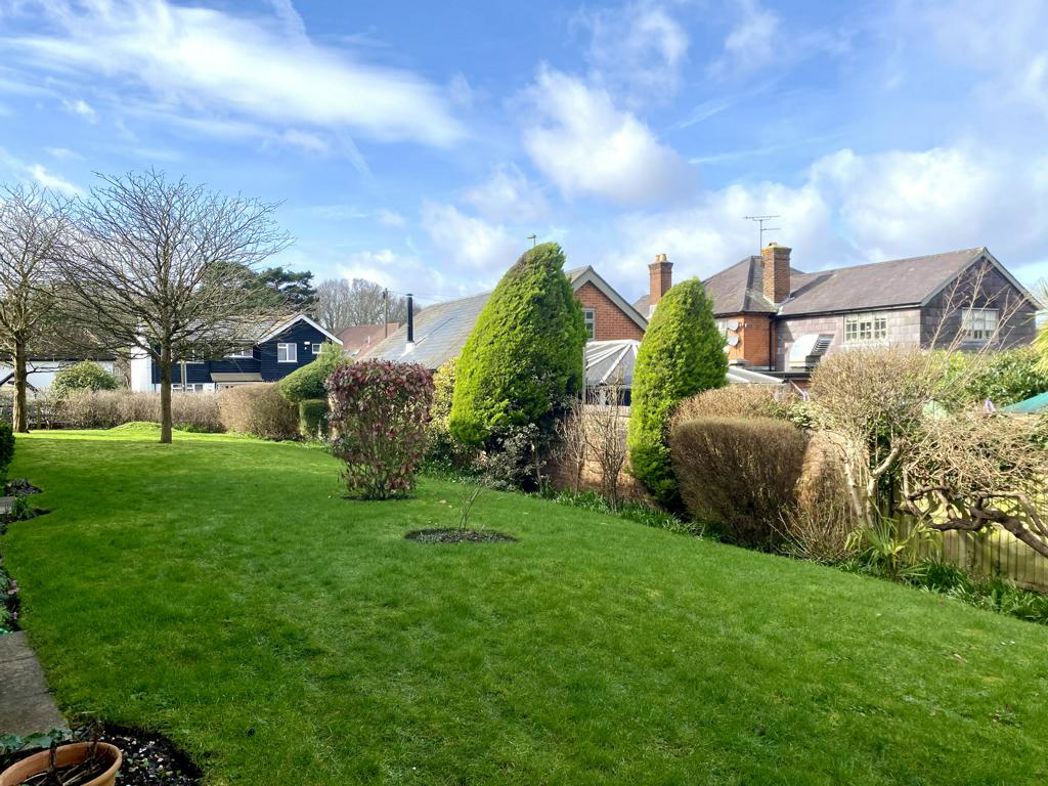 Property image 12 of 15