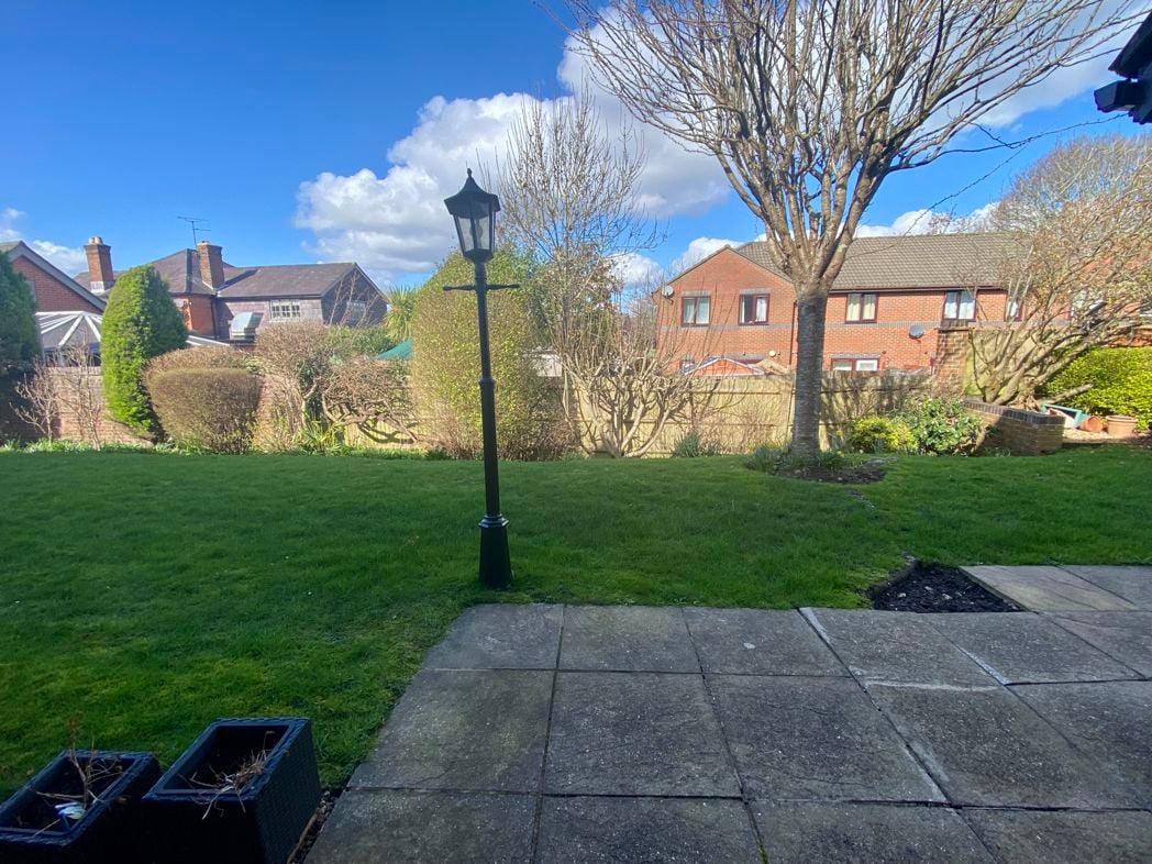 Property image 11 of 15