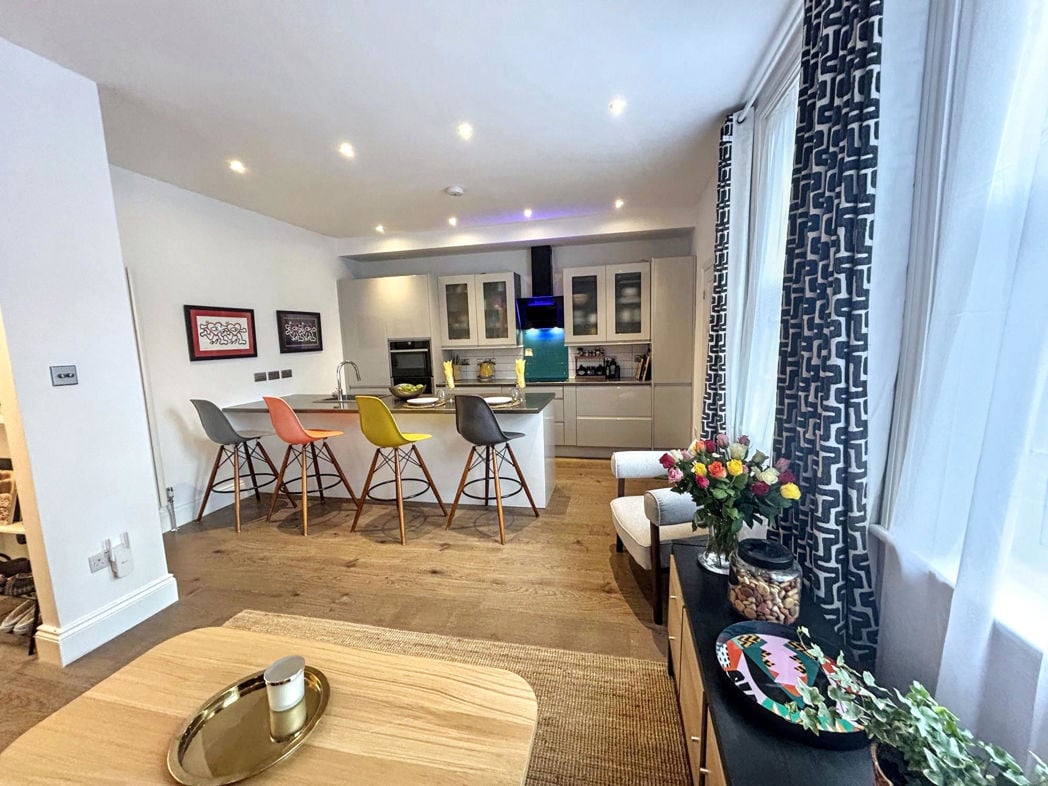 Property image 3 of 14