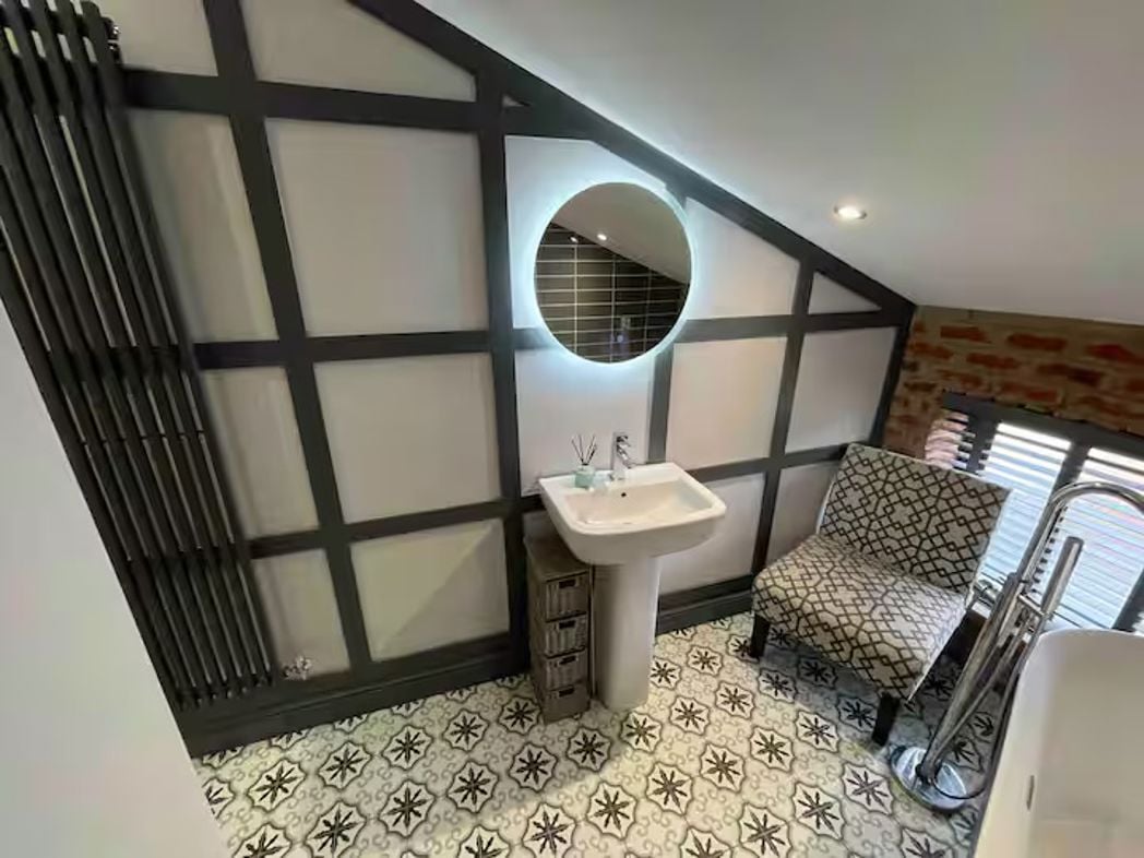 Property image 10 of 15