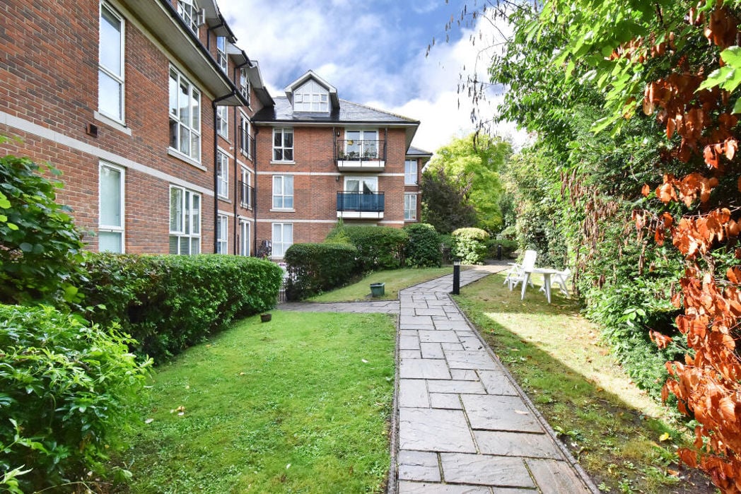 Property image 2 of 17