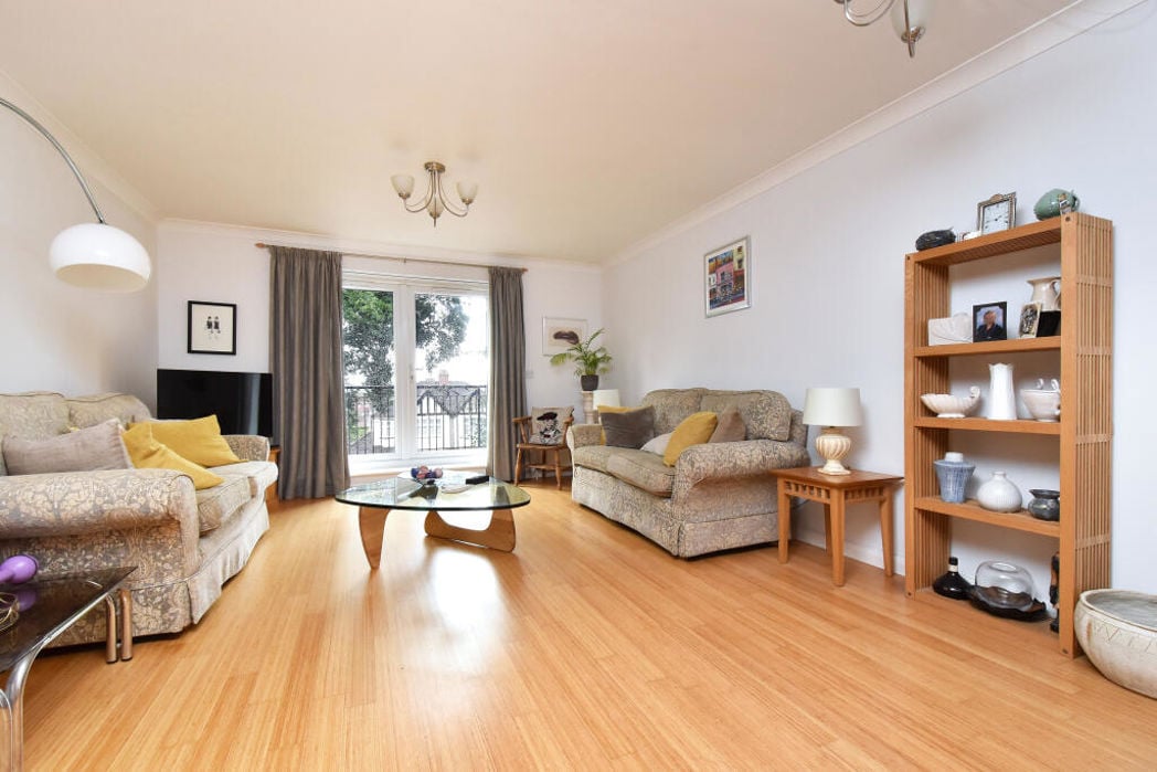Property image 3 of 17