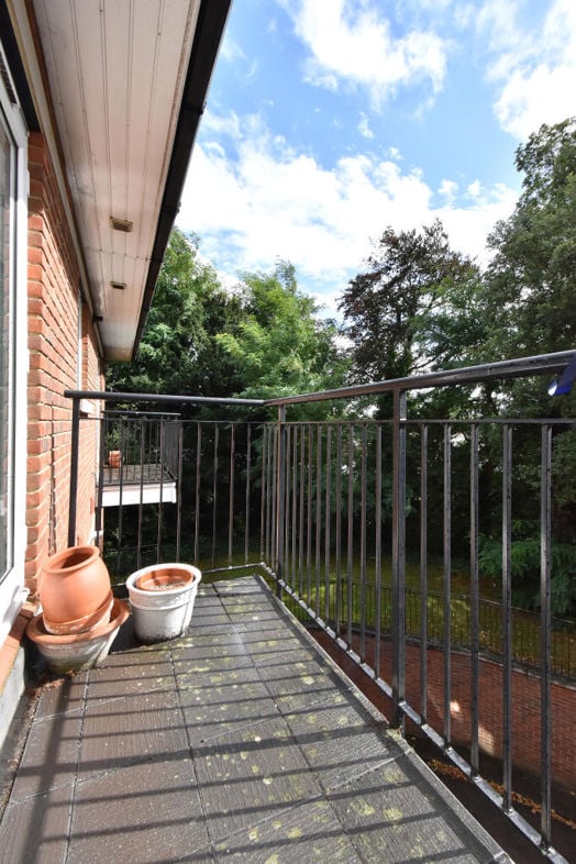 Property image 13 of 17