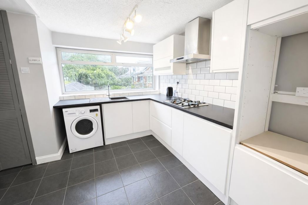 Property image 2 of 10