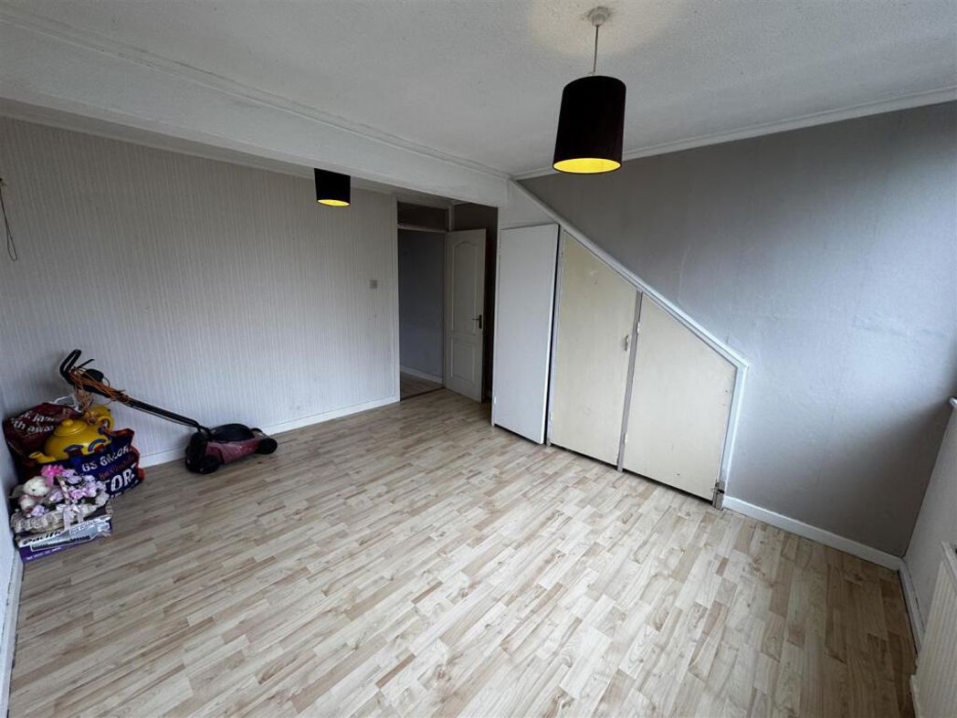 Property image 5 of 10
