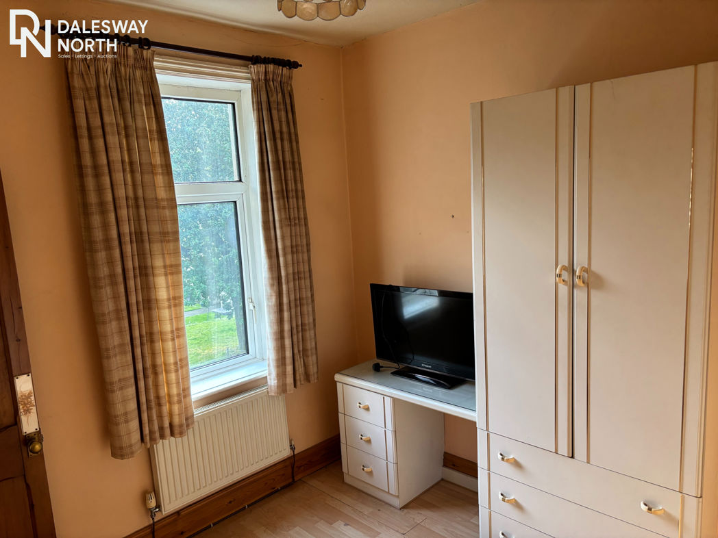 Property image 5 of 11