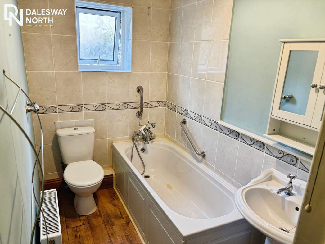 Property image 11 of 11