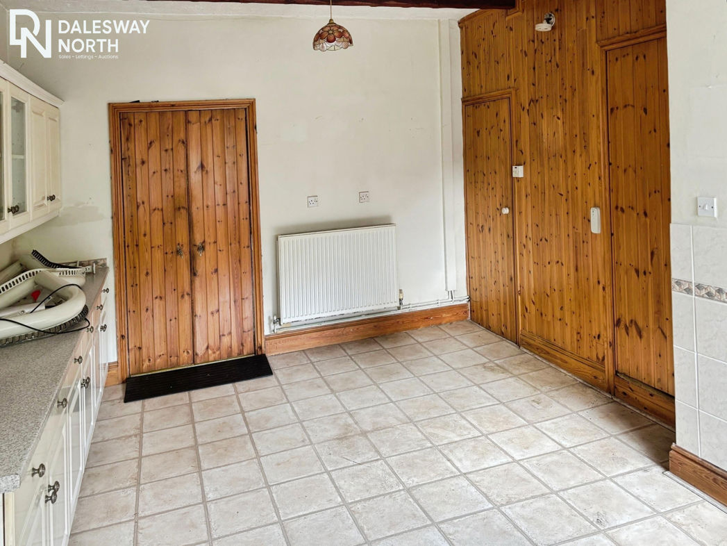 Property image 6 of 11
