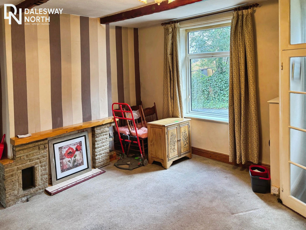 Property image 2 of 11