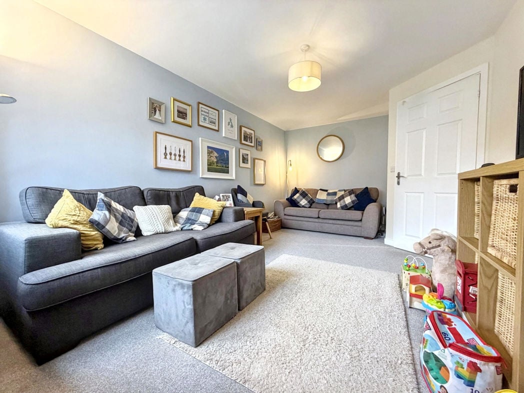 Property image 2 of 15