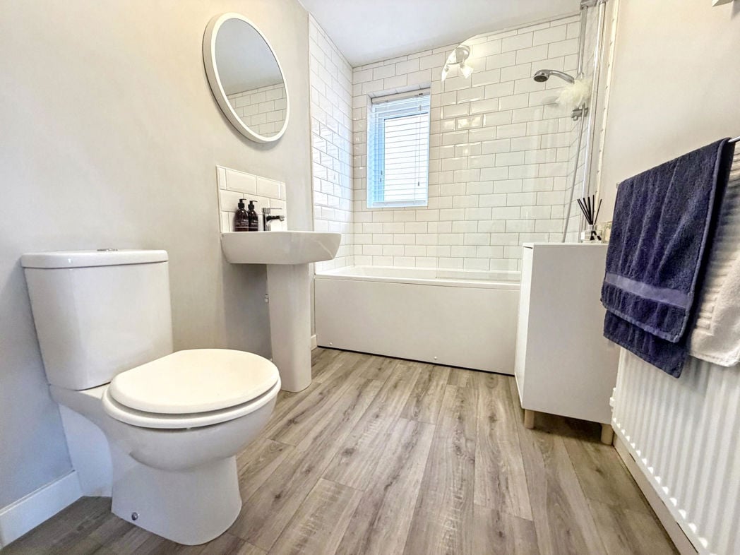 Property image 12 of 15
