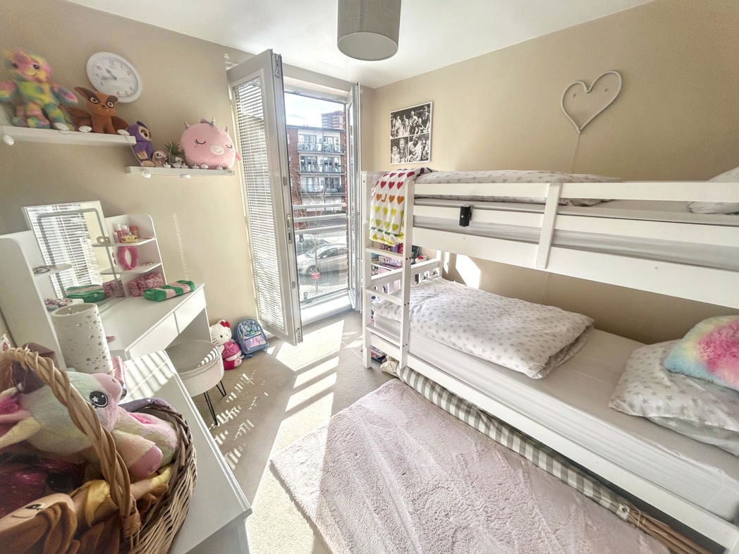 Property image 12 of 22