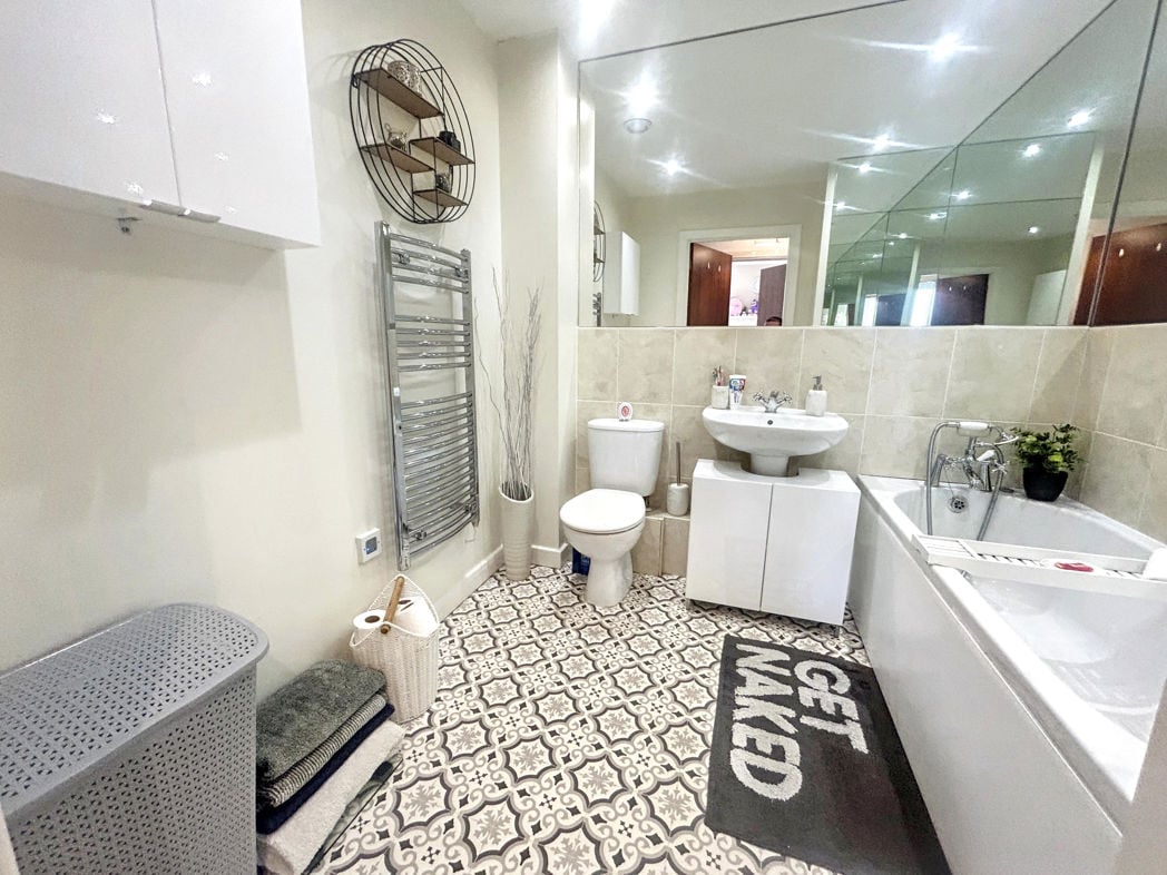 Property image 13 of 22