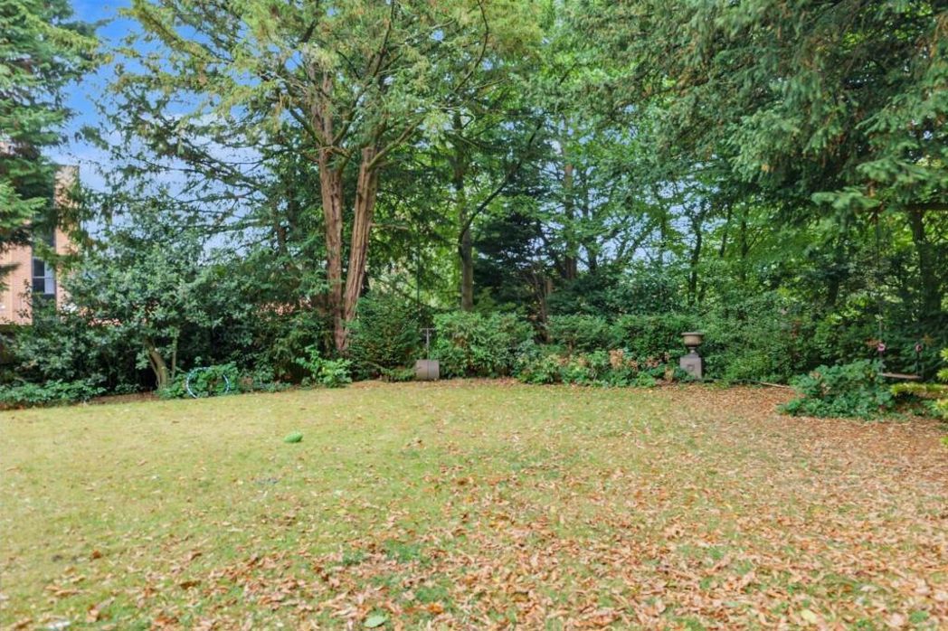 Property image 30 of 30