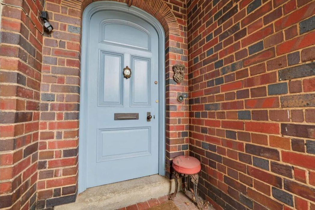 Property image 6 of 30