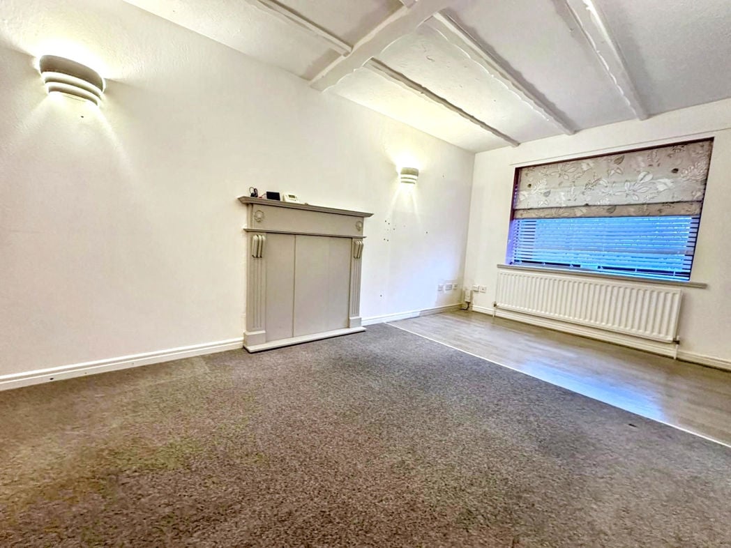 Property image 2 of 11