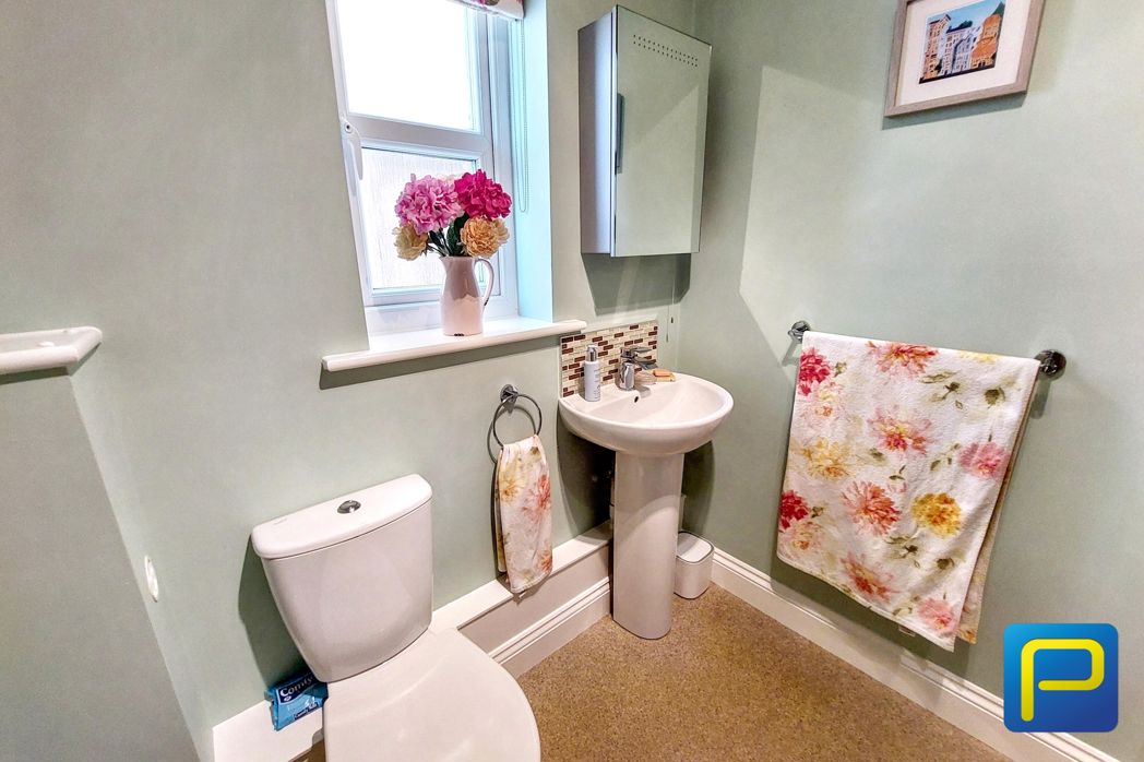 Property image 10 of 22