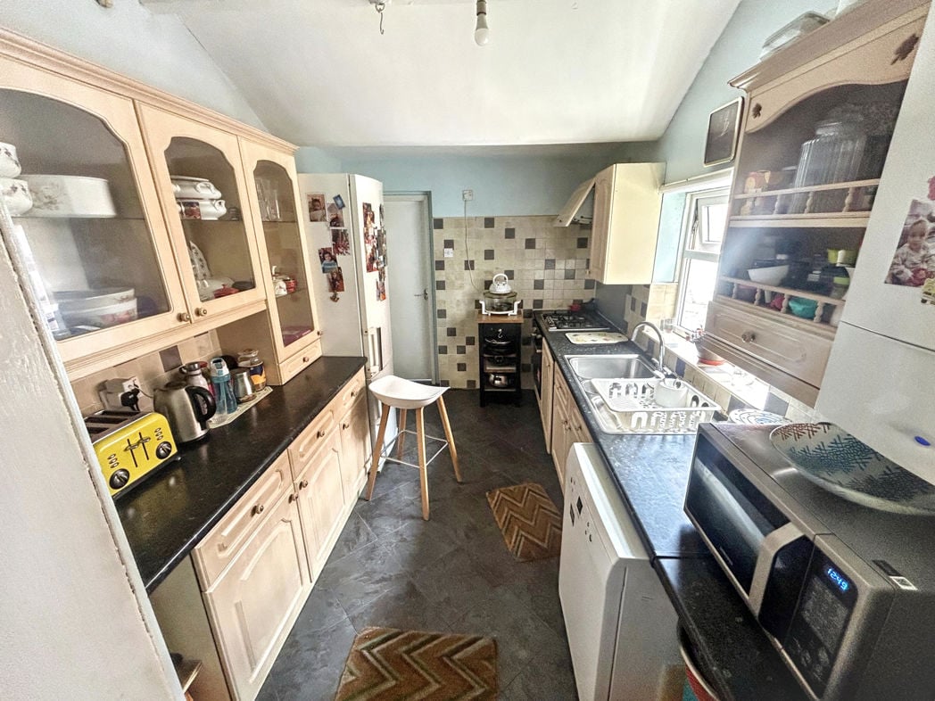 Property image 12 of 16