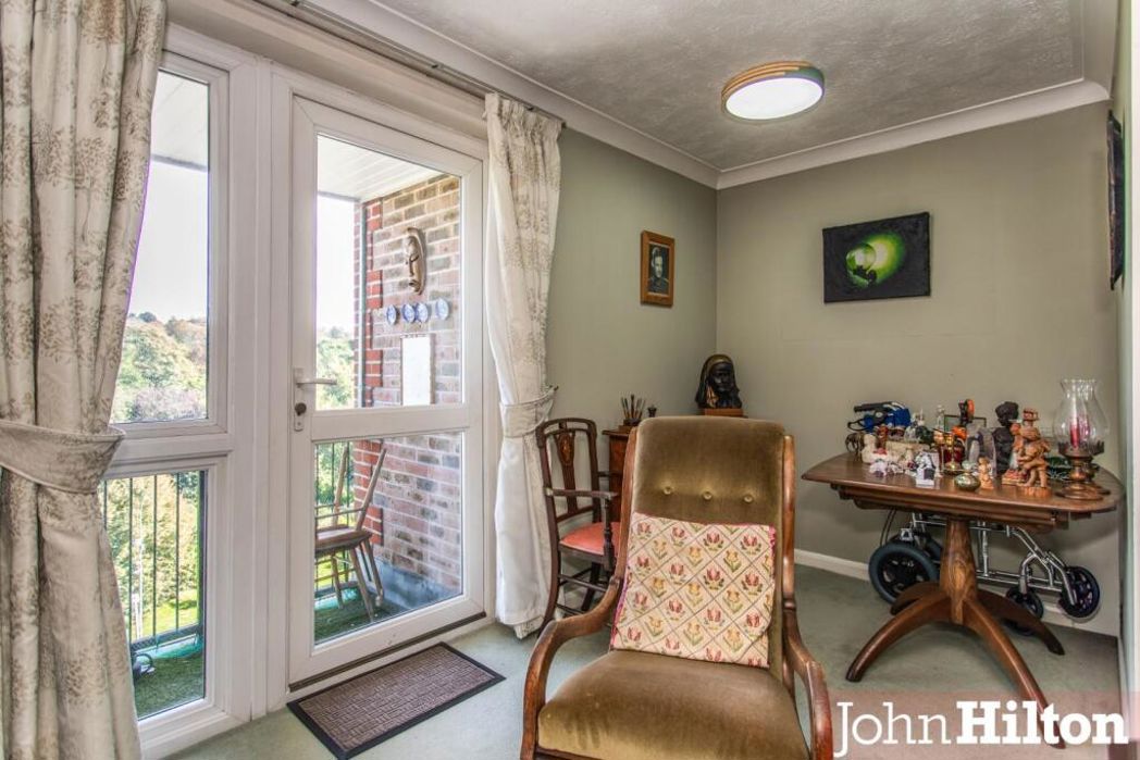 Property image 4 of 16