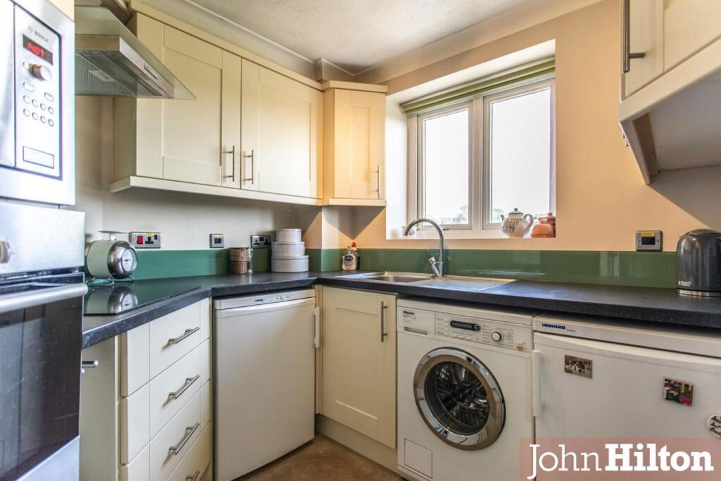 Property image 6 of 16