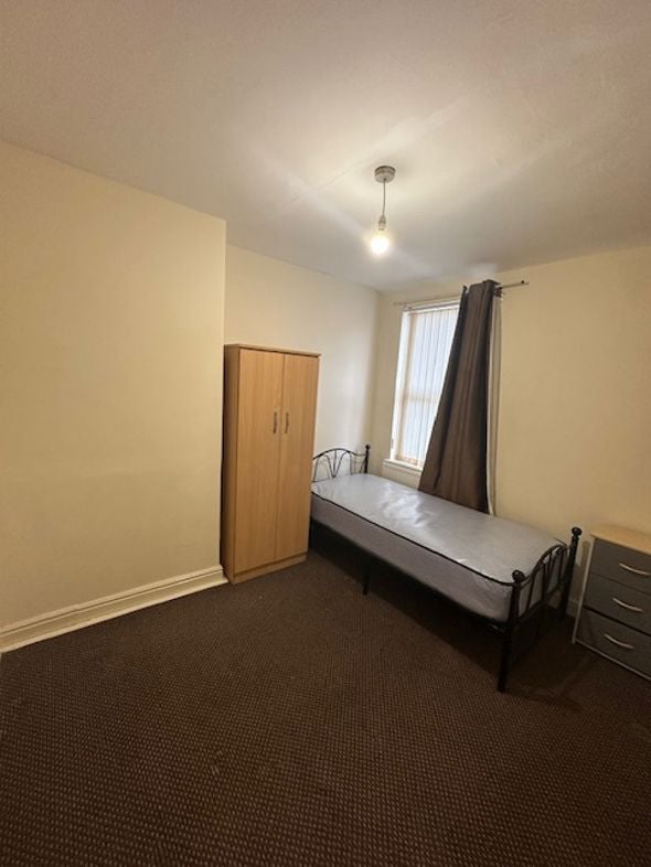 Property image 10 of 12