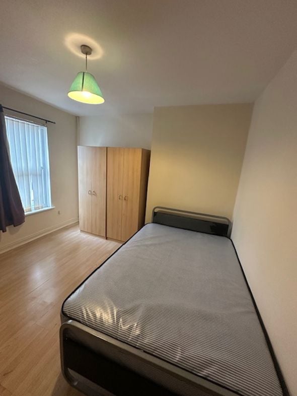 Property image 11 of 12