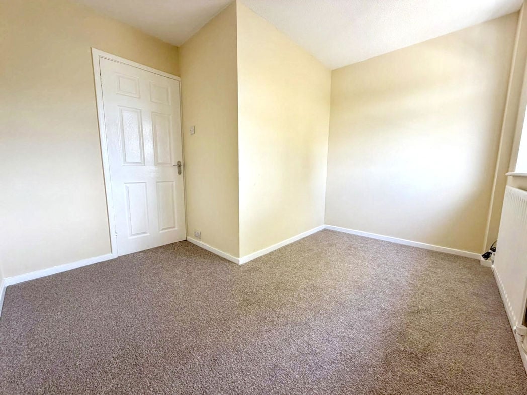 Property image 8 of 14
