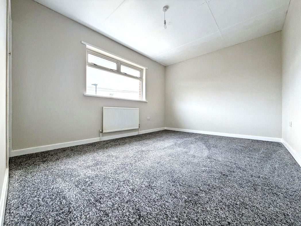 Property image 10 of 17