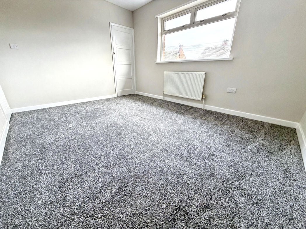 Property image 11 of 17