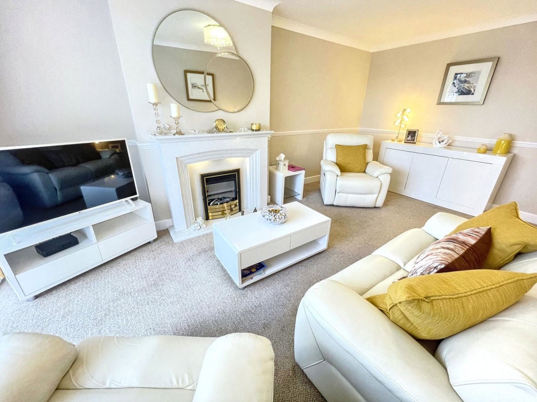 Property image 3 of 8