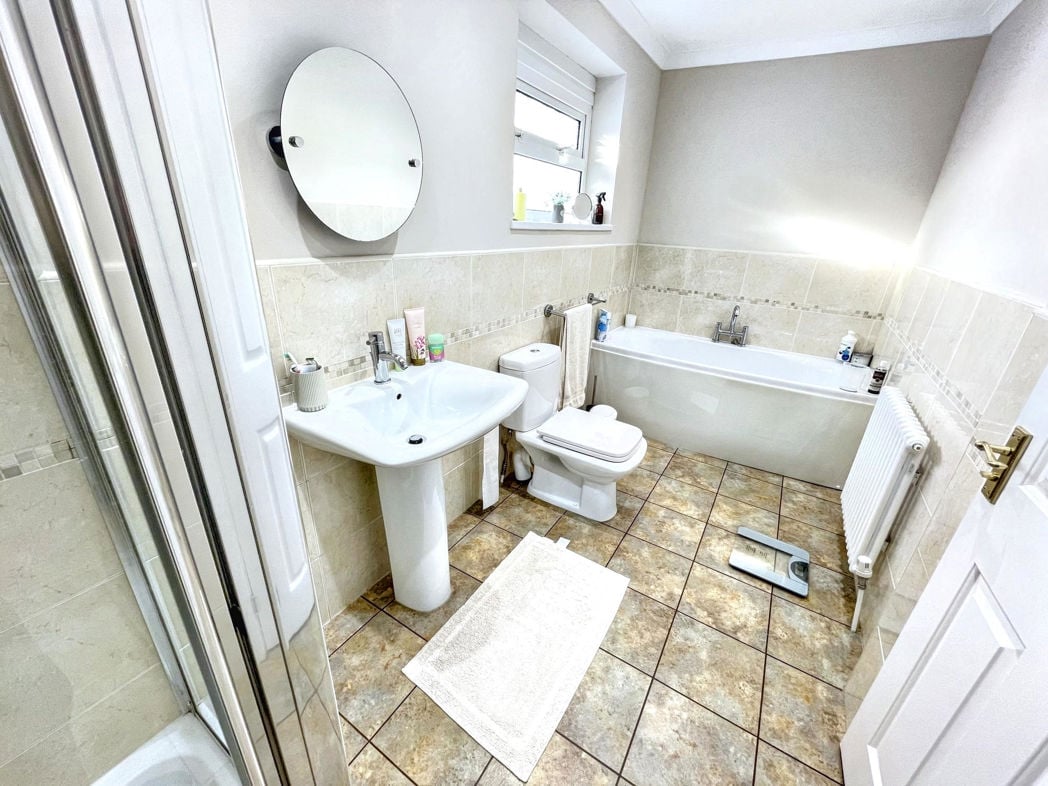 Property image 7 of 8