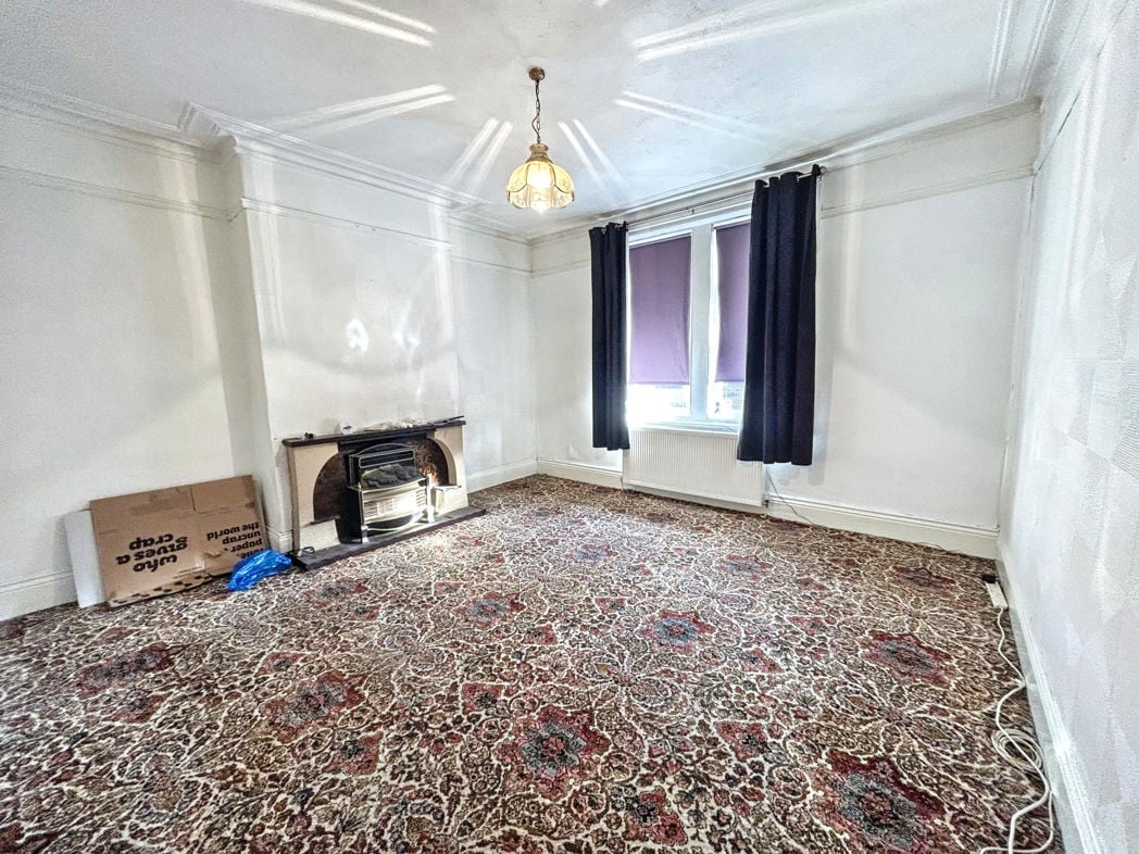 Property image 4 of 8