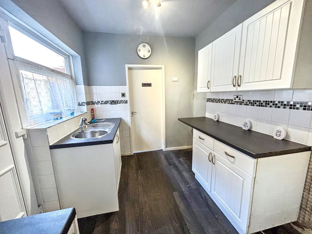 Property image 3 of 8