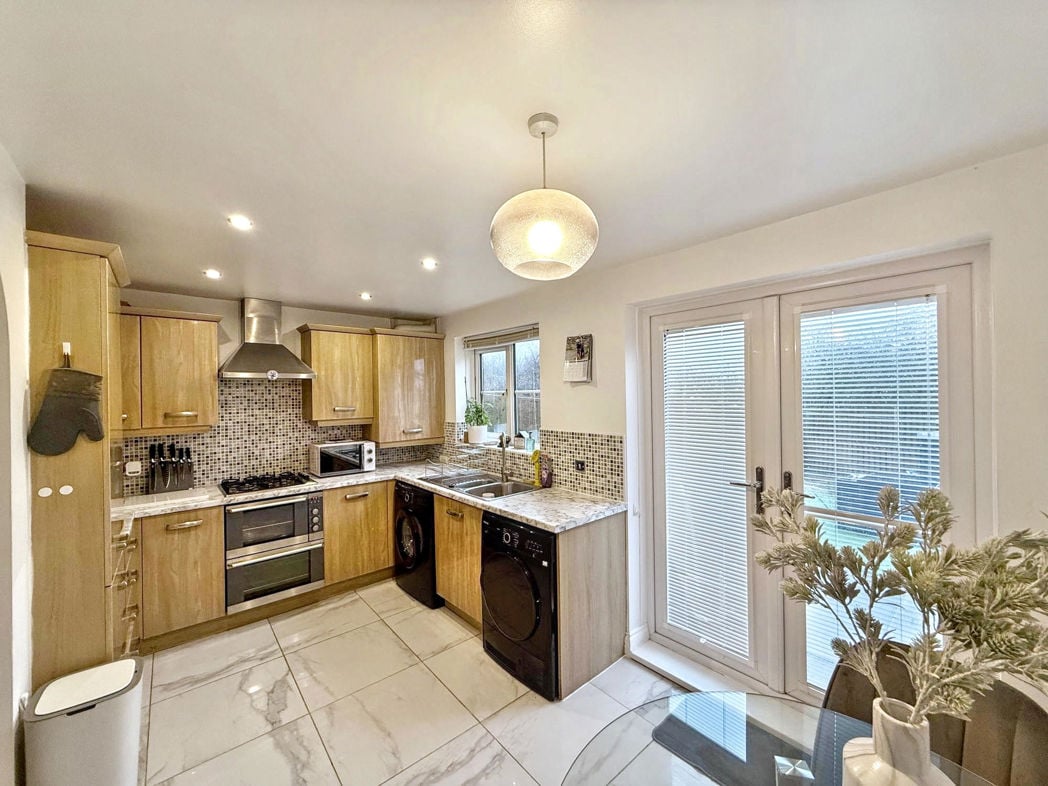 Property image 6 of 16