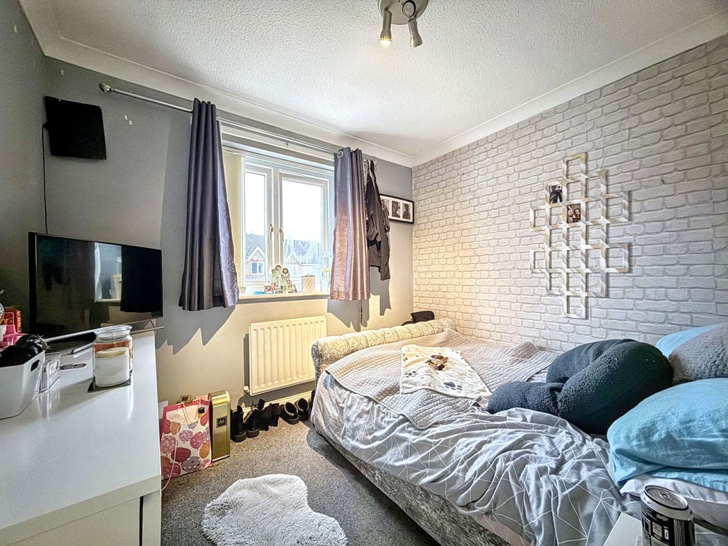 Property image 16 of 23