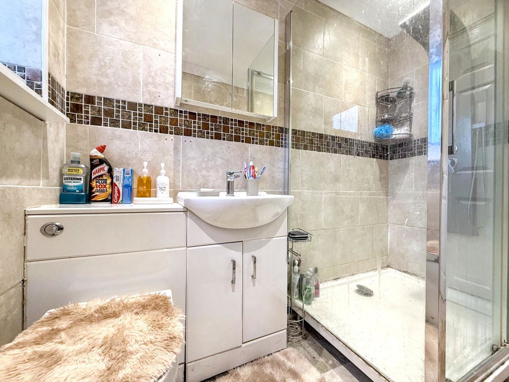 Property image 17 of 23