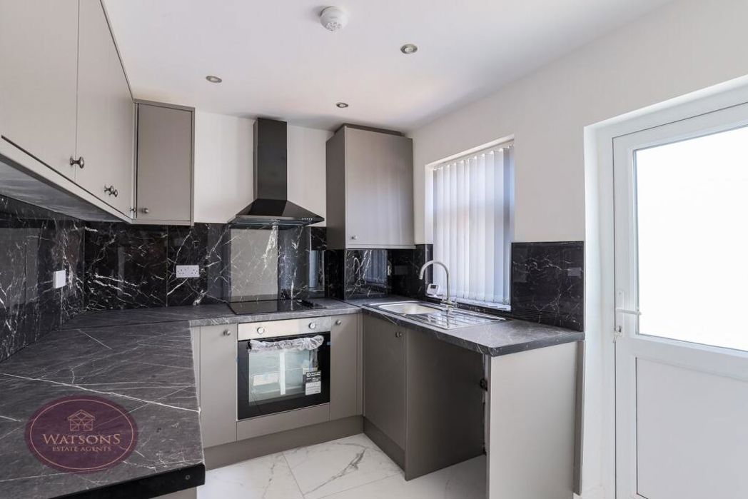Property image 11 of 20