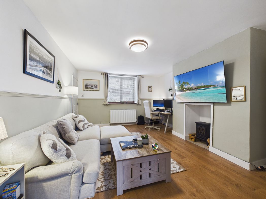 Property image 2 of 11
