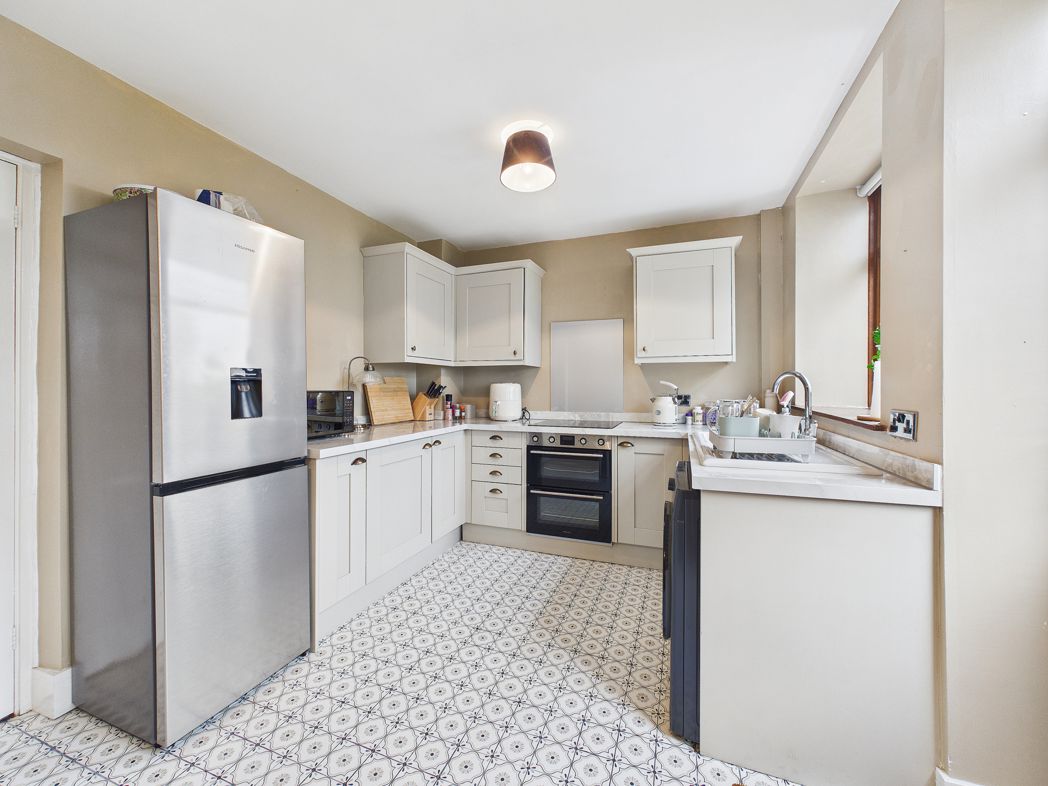 Property image 3 of 11
