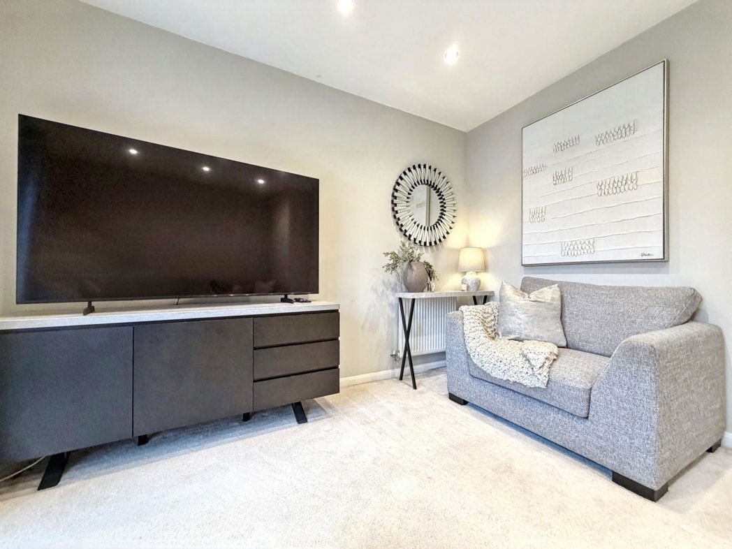 Property image 6 of 21