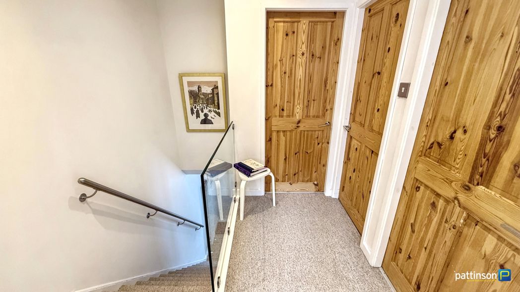 Property image 16 of 31