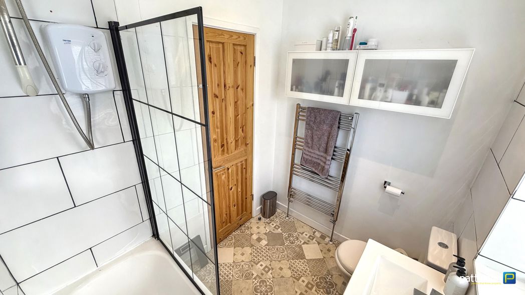 Property image 24 of 31