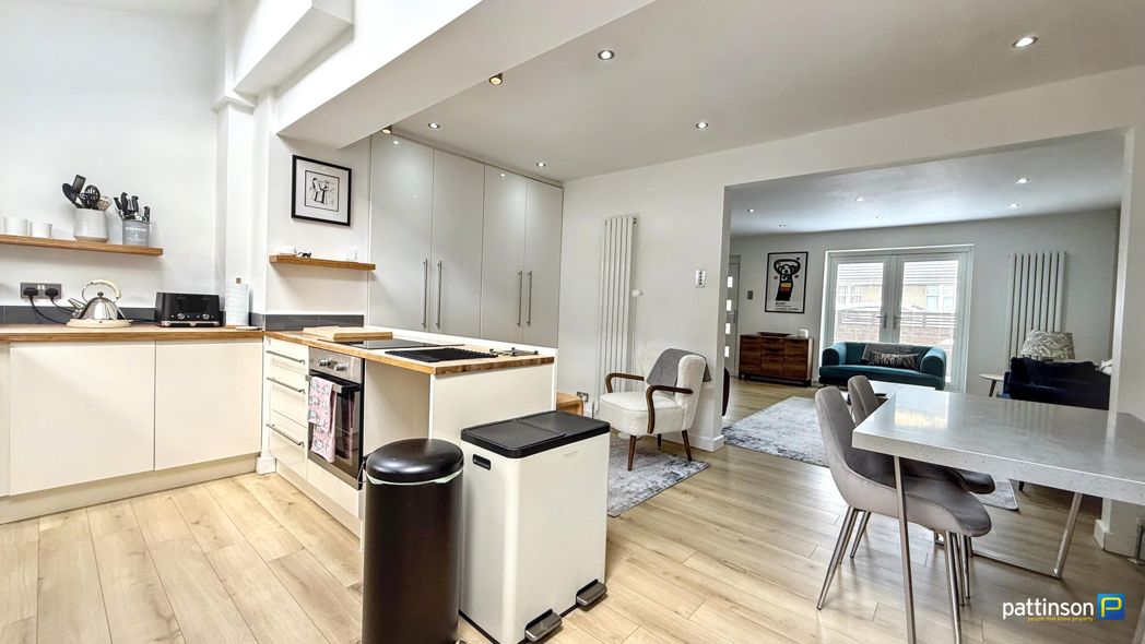 Property image 13 of 31