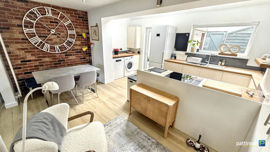 Property image 6 of 31