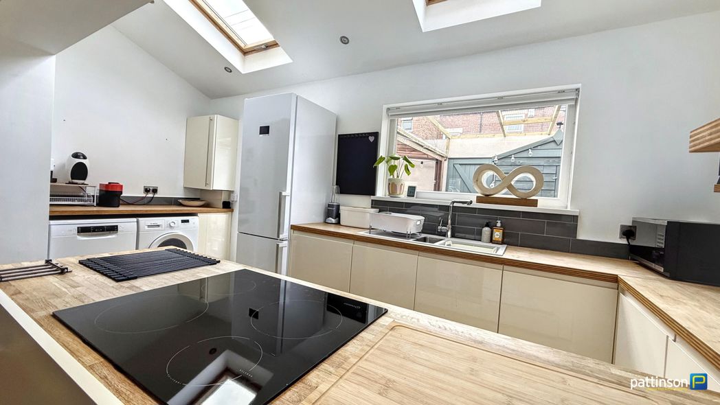 Property image 11 of 31