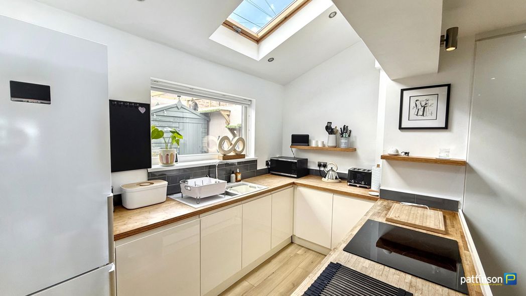 Property image 10 of 31