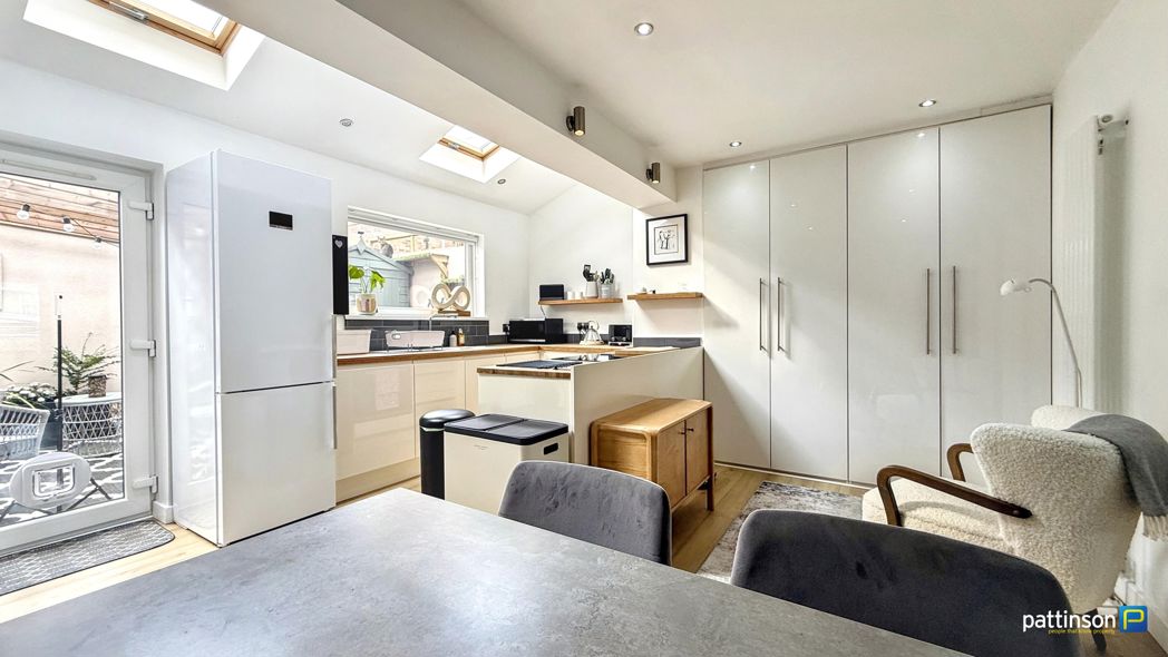 Property image 12 of 31