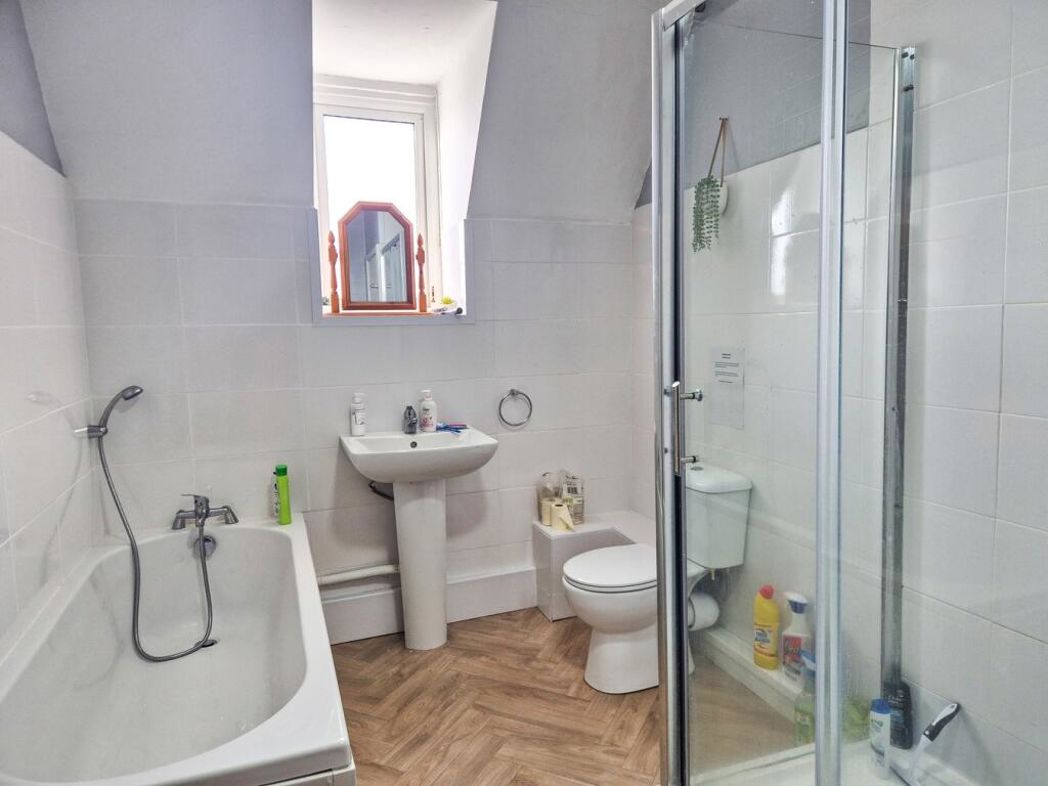 Property image 14 of 19